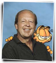 Jim Davis con Garfield